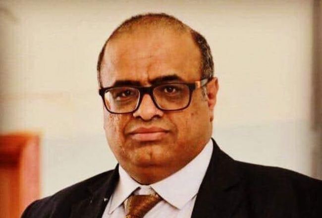 السلطات السعودية تفرج عن الفنان علي الحجوري
