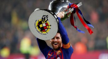 شاهد.. ميسي يرفع كأس لقب بطولة الدوري الإسباني (فيديو وصور)