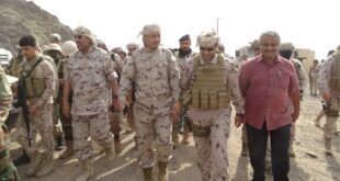 الزبيدي وقائد التحالف العربي يتفقدان معسكر اللواء الخامس دعم وإسناد في ردفان