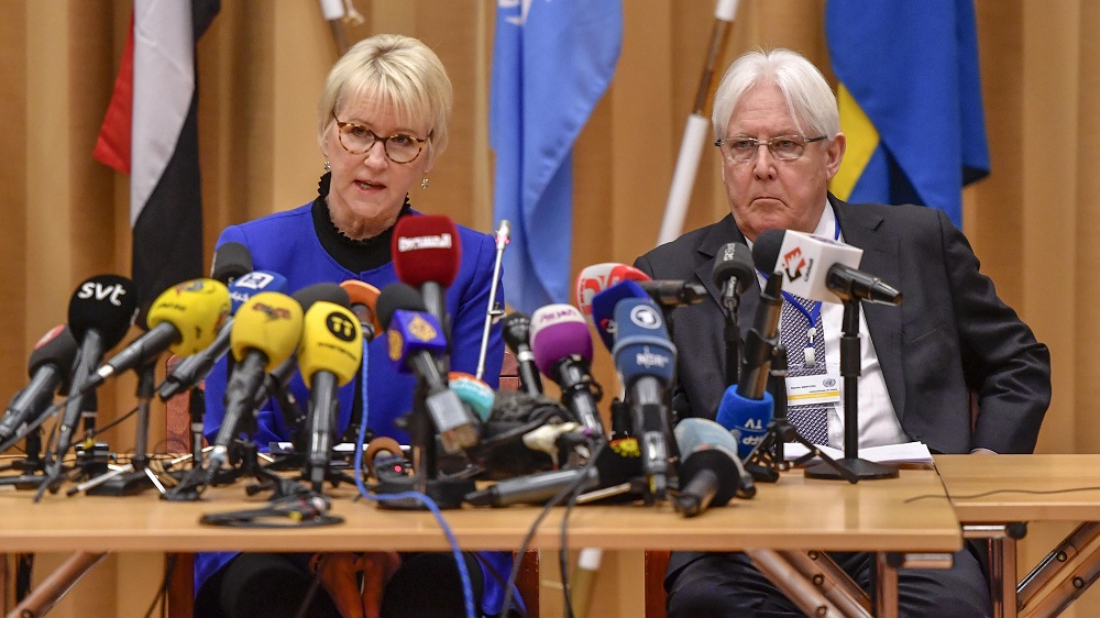 مارتن غريفيث ووزيرة الخارجية السويدية خلال مشاورات السويد بين الأطراف اليمنية