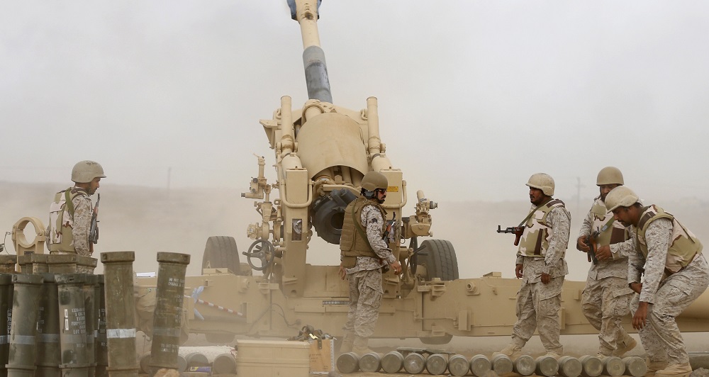 مدفعية الجيش السعودي على الحدود مع اليمن