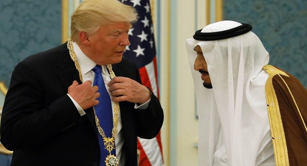 ترامب يسخر من ملك السعودية سلمان