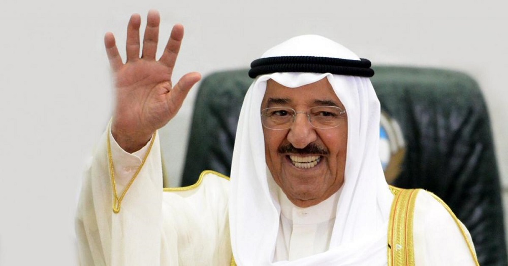 أمير الكويت يصدر قرار بشأن كويتيين