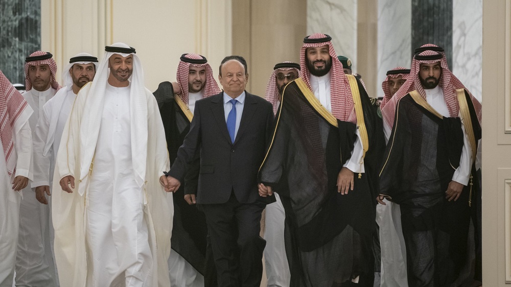 السعودية توقف المخصصات المالية لقيادات الشرعية