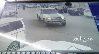 بالفيديو.. جريمة دهس طفل بعدن من قبل طقم أمني