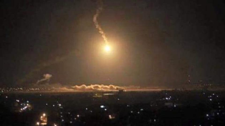 سقوط عدد من الصواريخ في عاصمة عربية