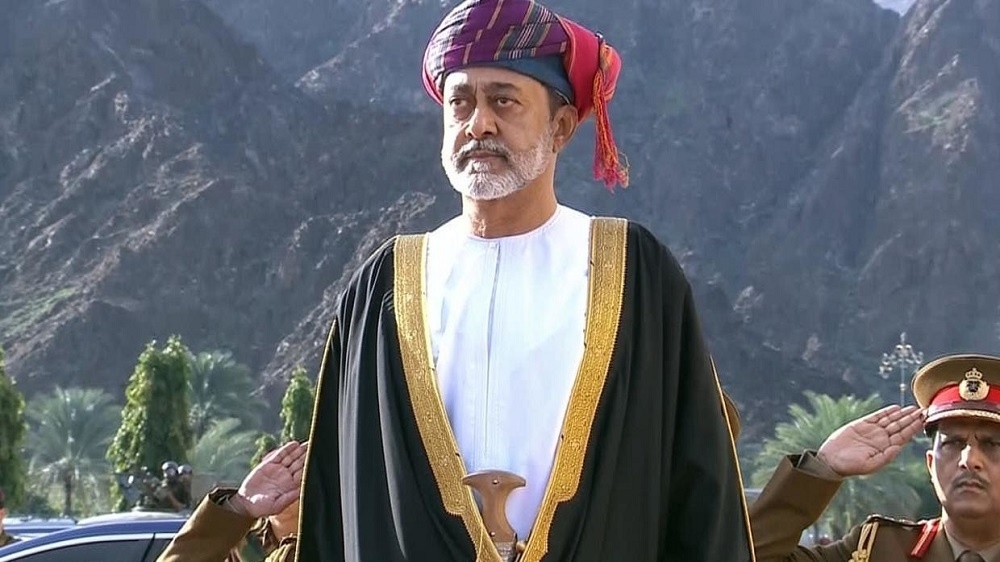 الحوثي يوجه رسالة إلى سلطنة عمان