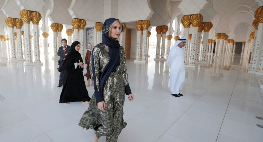 إيفانكا ترامب ترتدي الحجاب في الإمارات