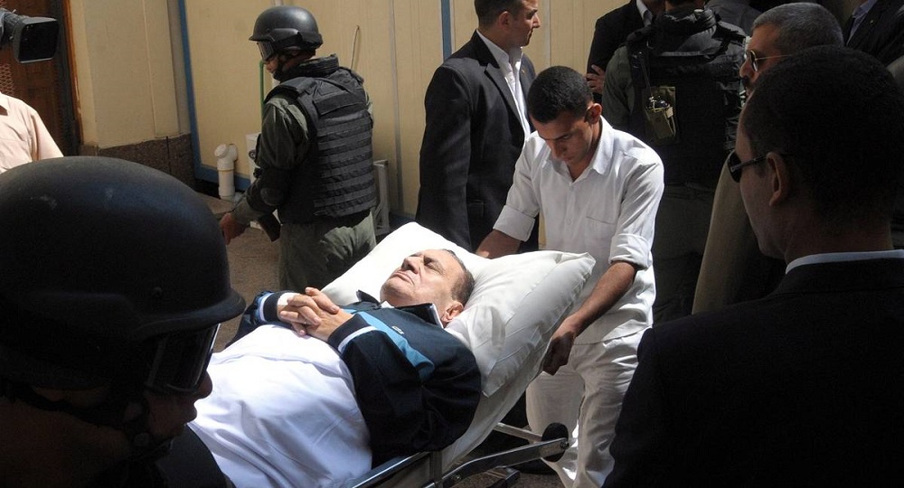 الكشف عن سبب وفاة "حسني مبارك"