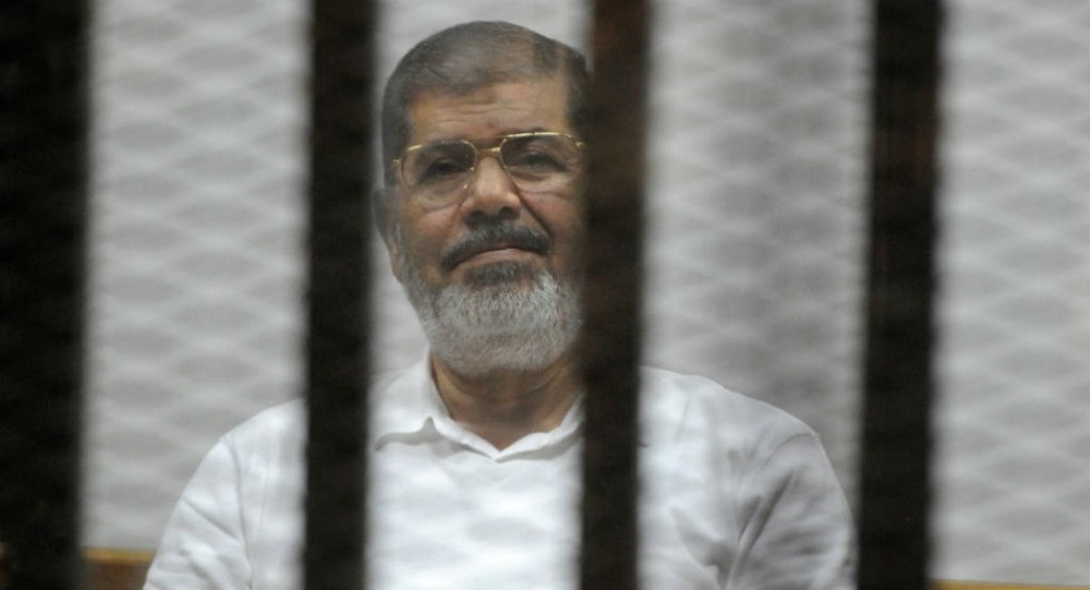 لواء يفجر مفاجأة عن "محمد مرسي"