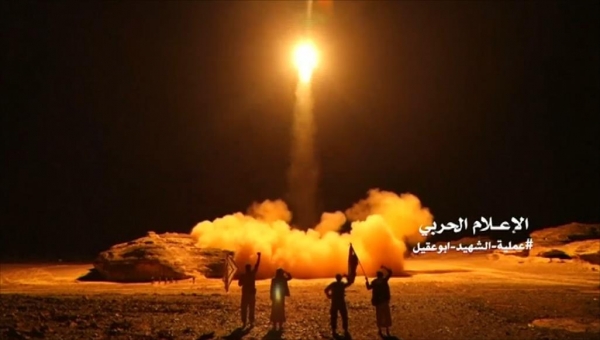مليشيا الحوثي تكشف جيل جديد من الصواريخ  