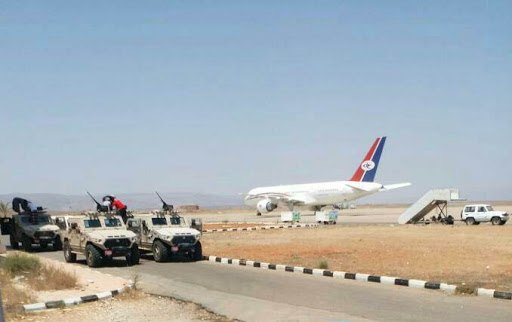 انتشار كثيف لمليشيا الانتقالي بمطار بسقطرى