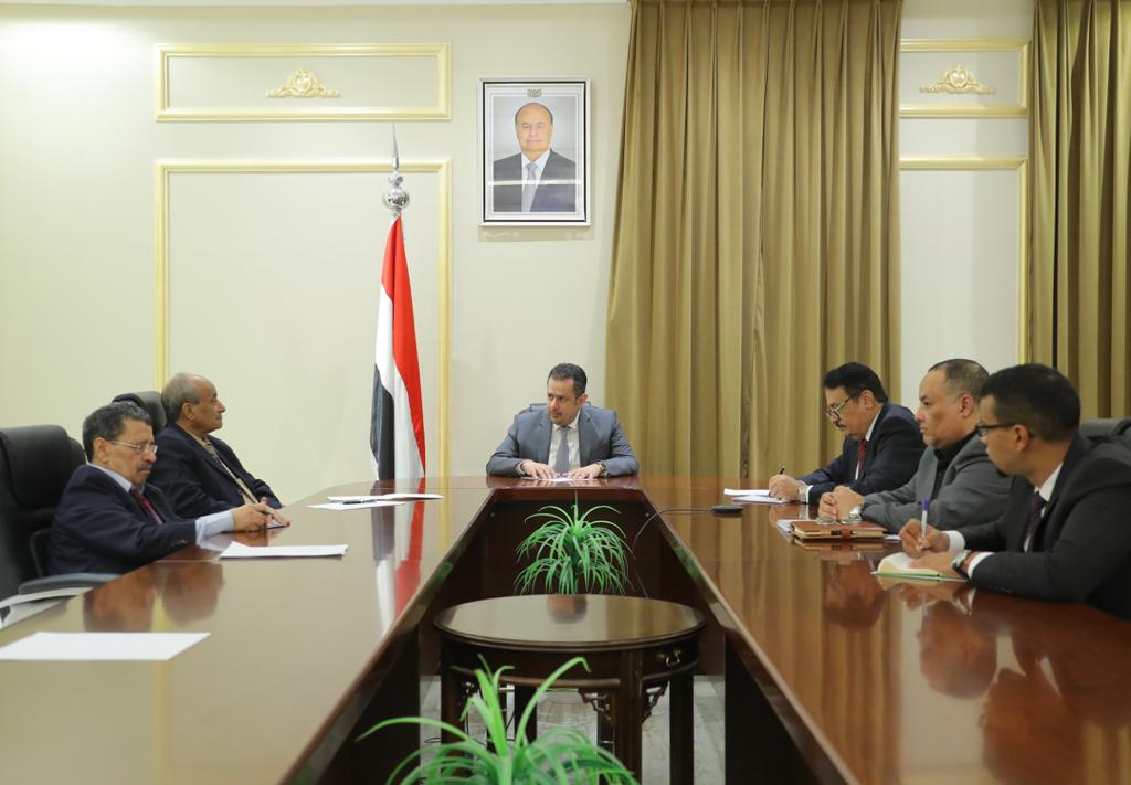 الحكومة اليمنية تشكو لممثل الأمين العام