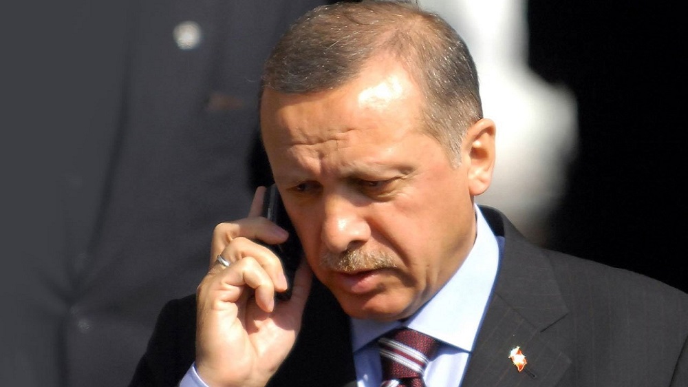 أردوغان يتصل برئيس هذه الدولة ويهدده