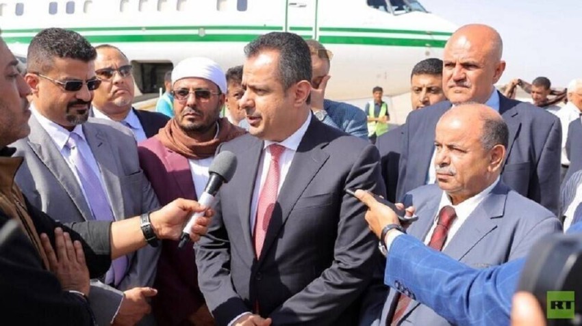 صحيفة دولية.. الحكومة الجديدة ليست سوى انتصارا لفريق “أبوظبي” في اليمن