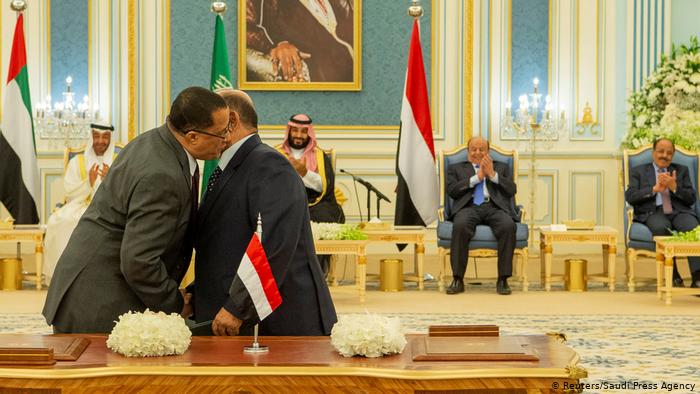 اتفاق الرياض على وشك الانهيار.. وتحركات عسكرية مفاجئة في عدن