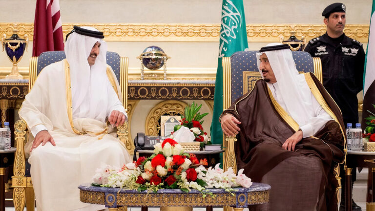 عاجل: الإعلان رسميا عن مصالحة شاملة وانتهاء الأزمة الخليجية والسعودية تعلن فتح المجال الجوي والحدود البرية أمام قطر ابتداء من الليلة