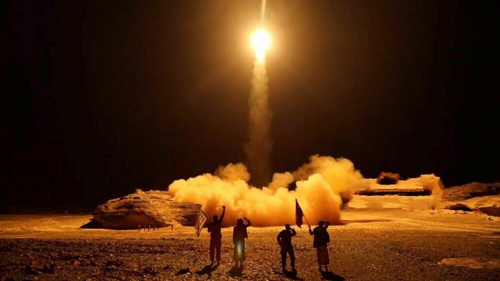ورد الآن: سلسلة انفجارات عنيفة تهز العاصمة السعودية الرياض.. وبيان عسكري هام وعاجل من التلفزيون السعودي