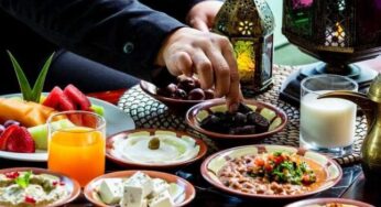 منها الفول.. استشاري تغذية يحذر من تناول هذه الأطعمة عند السحور
