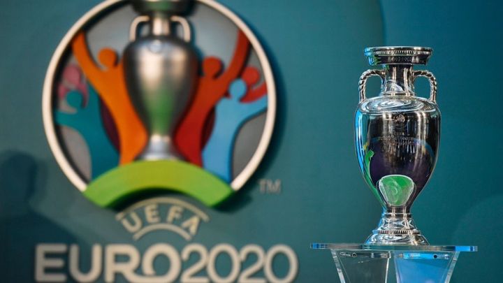 يويفا يمنح 4 مدن مضيفة لبطولة الأمم الأوروبية مهلة أخيرة للكشف عن خطط حضور الجماهير