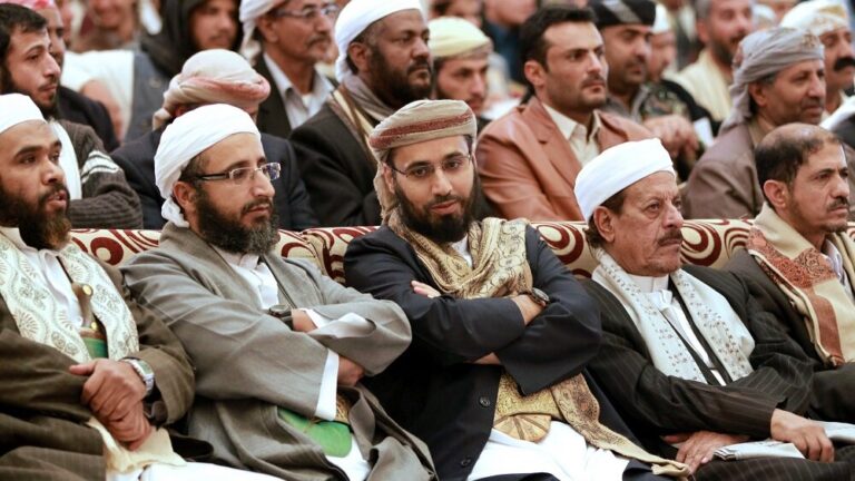 مستشار رئيس الجمهورية يتصدر القائمة.. المملكة تفاجئ اليمنيين وتدرج كيانات وشخصيات يمنية بارزة بينهم وزراء في قائمة الإرهاب (الأسماء)