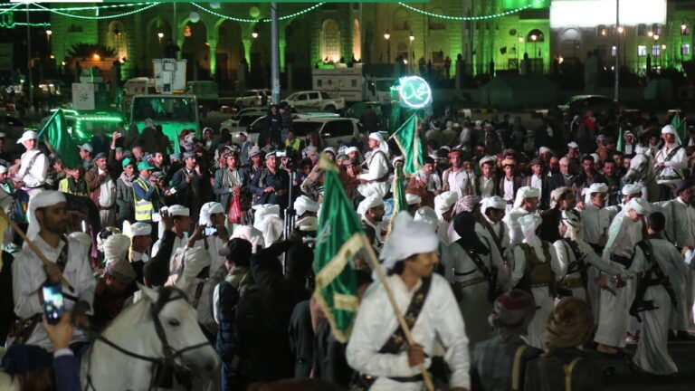 عاجل: وفد سعودي رفيع المستوى يصل إلى العاصمة صنعاء بشكل مفاجئ.. ومصادر تكشف ماذا يحدث! (فيديو)