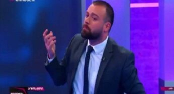 ردة فعل مذيع أثناء حدوث زلزال قوي واهتزاز الاستديو خلال بث على الهواء بـ “جورجيا”(شاهد بالفيديو) ماذا حدث؟