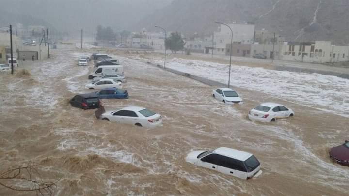 انتبهو من الخروج في هذه المناطق.. اليوم الاربعاء سيشهد امطار غزيرة وعواصف رعدية.. الأرصاد تطلق تحذير عاجل لجميع المواطنين