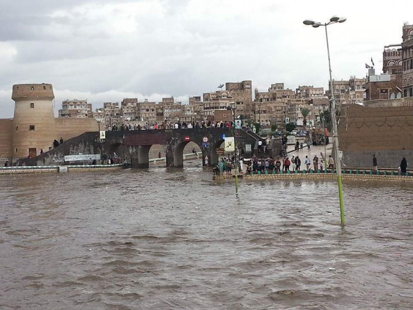 يحدث الآن.. أمطار غزيرة جدا وغير مسبوقة في صنعاء الآن.. فيديو