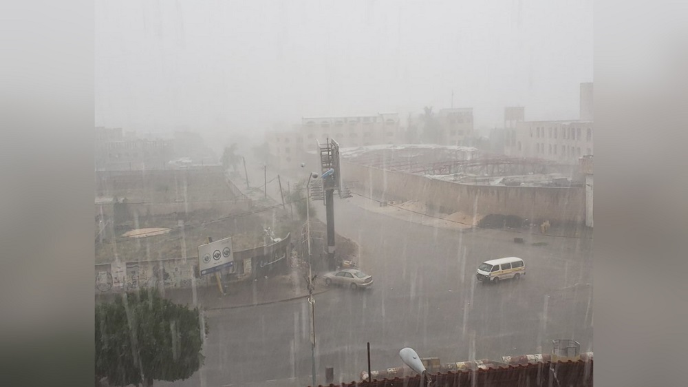 عاجل: هذا ما حدث في عدة مناطق بالعاصمة صنعاء قبل قليل.. وتحذيرات عاجلة لجميع المواطنين (صور)