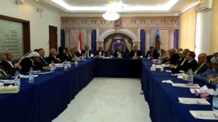 تفاصيل خطيرة لأول مرة تنشر.. المؤتمر الشعبي العام يتصدع من الداخل وابو رأس يواجه اتهامات بعمالته للإمارات