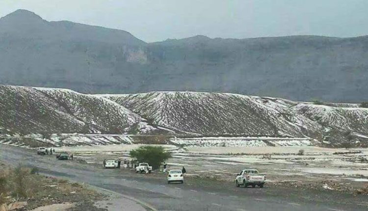اجواء باردة ورياح مثيرة.. الارصاد تحذر السكان في 10 محافظات يمنية خلال الساعات القادمة