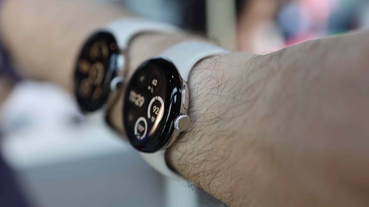 ساعات Wear OS الذكية قد تحصل قريبًا على ترقية جديدة للمراسلة